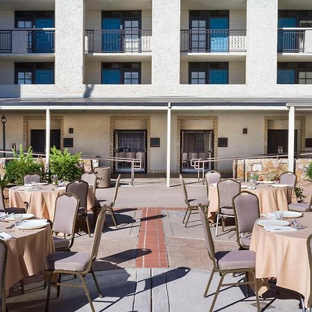Embassy Suites By Hilton Scottsdale Resort Buitenkant foto