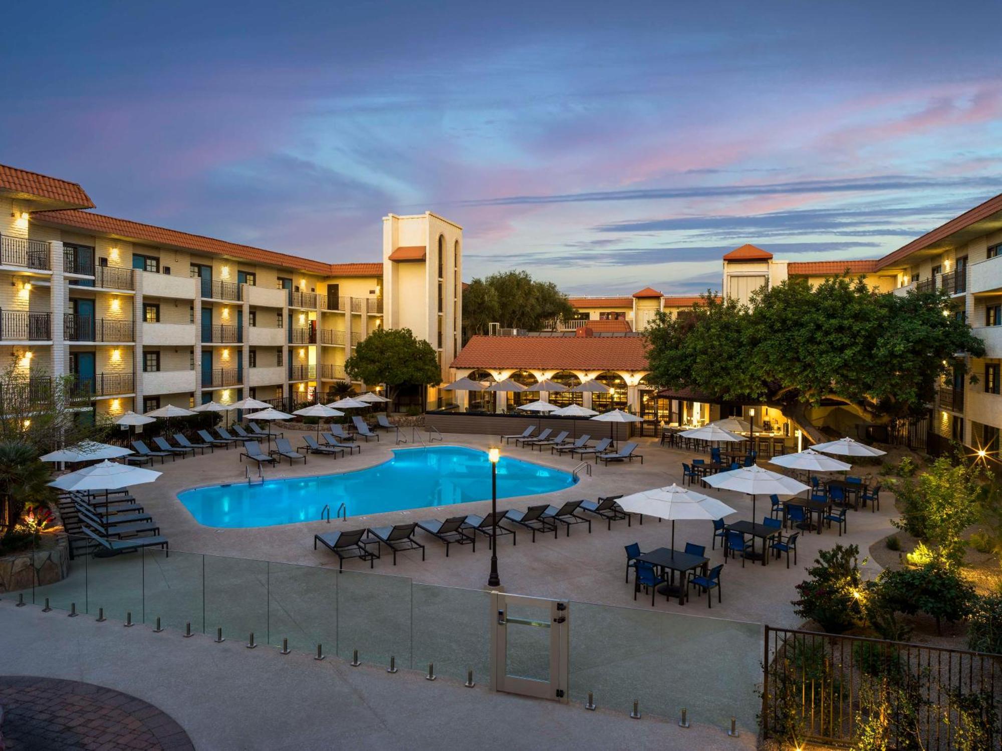 Embassy Suites By Hilton Scottsdale Resort Buitenkant foto