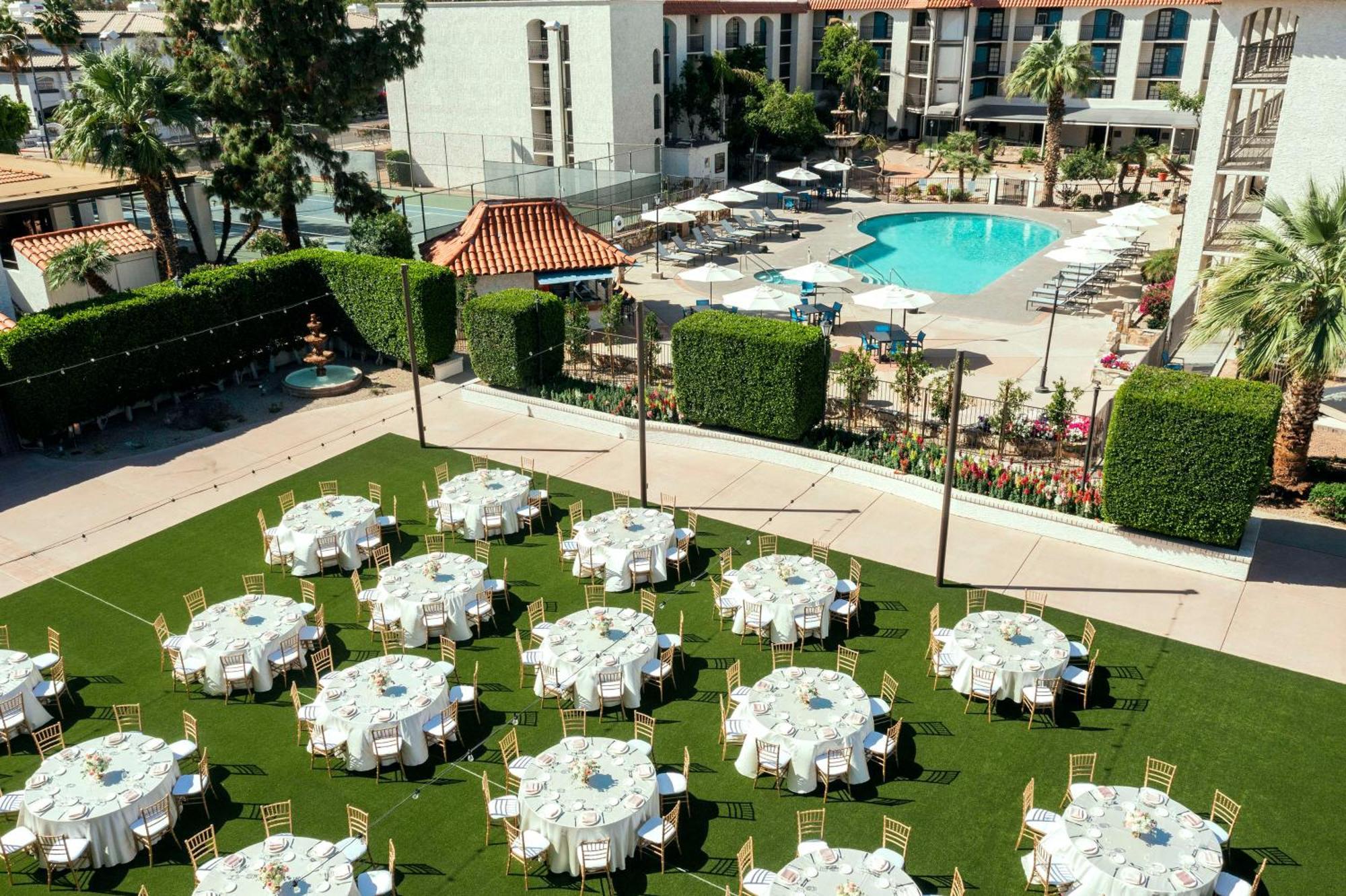 Embassy Suites By Hilton Scottsdale Resort Buitenkant foto